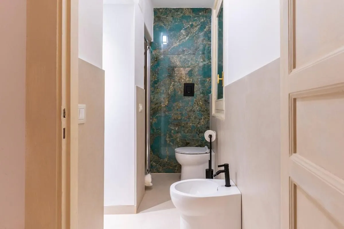 Large Two-Room Apartment Within Walking Distance Of The Teatro Massimo باليرمو إيطاليا